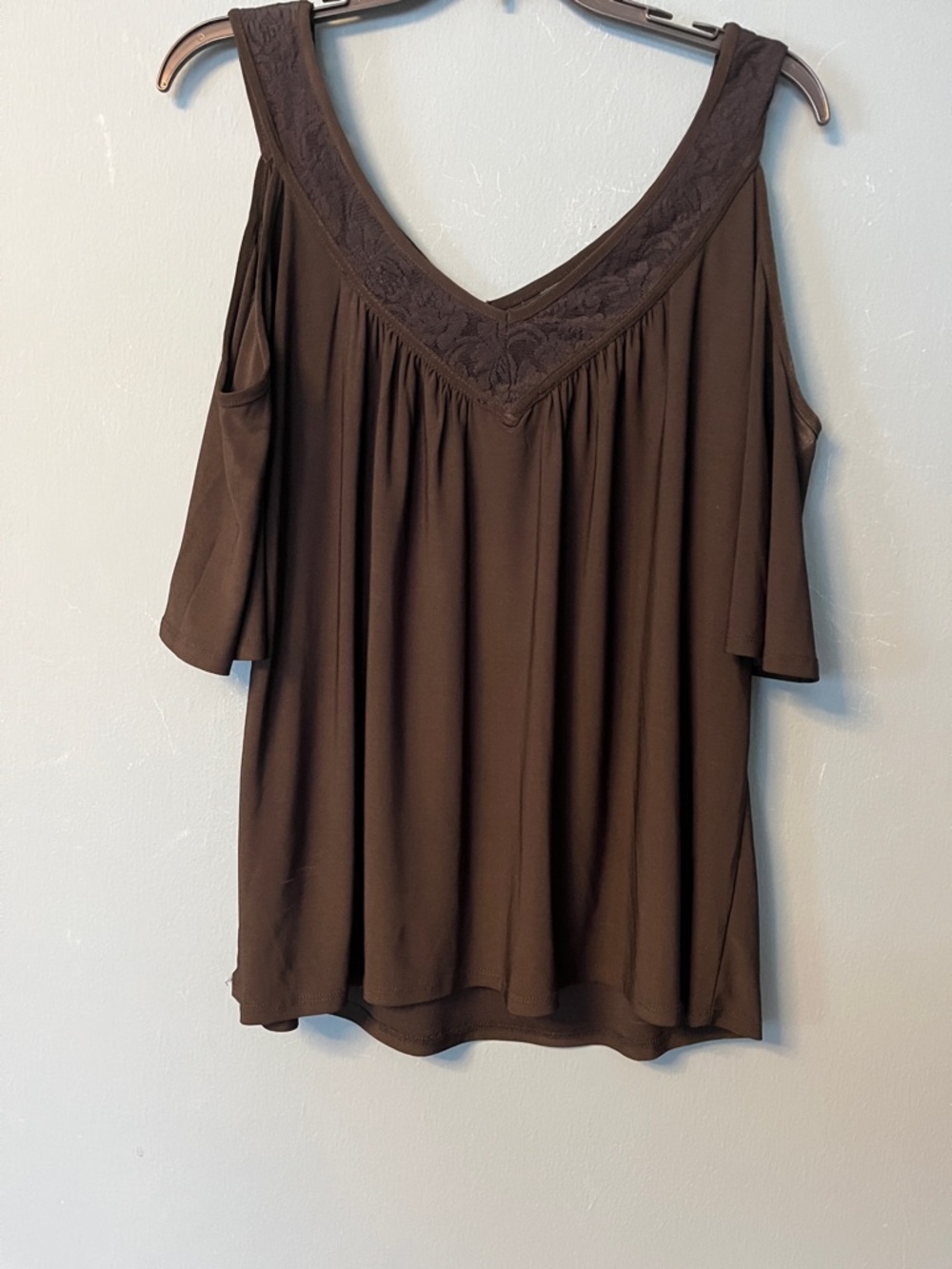 AUW Cold-Shoulder V-Neck Tank Top in Brown